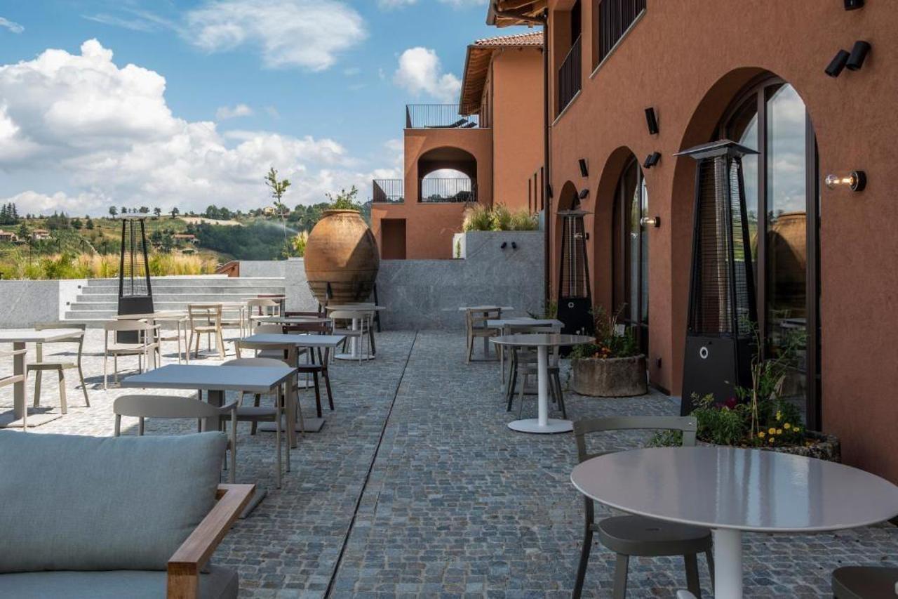 Hotel Casa Di Langa Cerretto Langhe Esterno foto