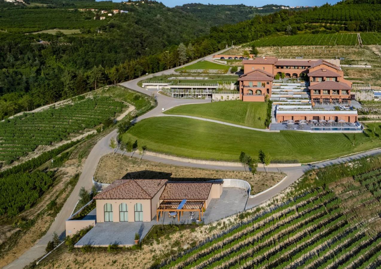 Hotel Casa Di Langa Cerretto Langhe Esterno foto