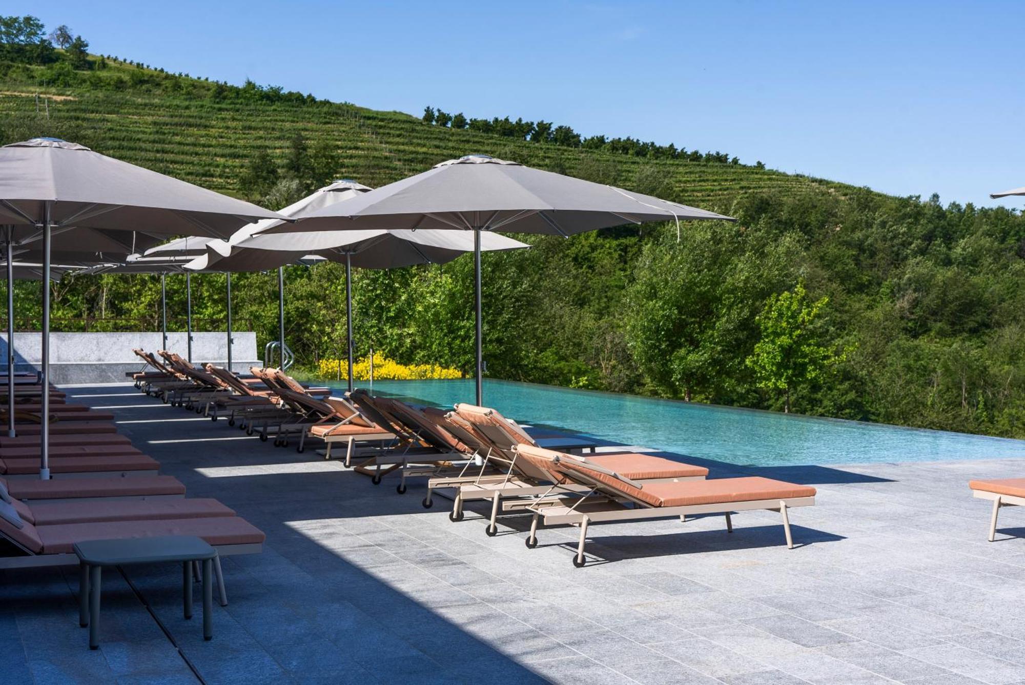 Hotel Casa Di Langa Cerretto Langhe Esterno foto